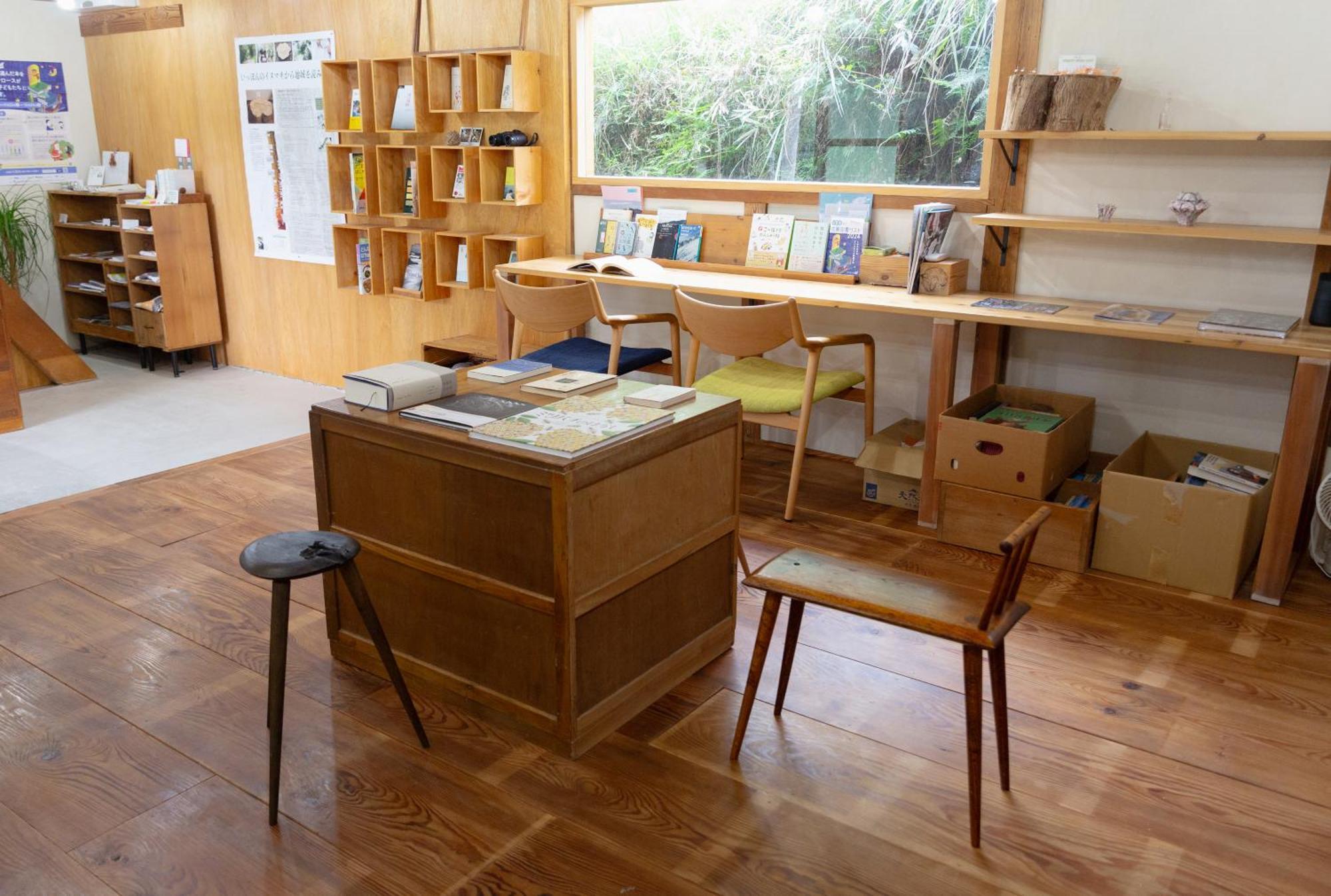猫と図書館のある宿 草地家 Kusachike Minamiawaji Extérieur photo